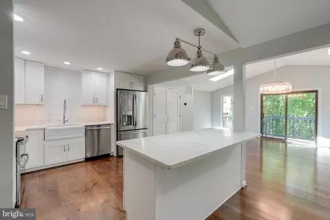 Kitchen - 12700 Springfield Ct, Dunkirk, MD 20754 photo 3 of 7