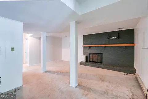 Living - 12700 Springfield Ct, Dunkirk, MD 20754 photo 3 of 4