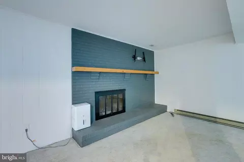 Living - 12700 Springfield Ct, Dunkirk, MD 20754 photo 2 of 4