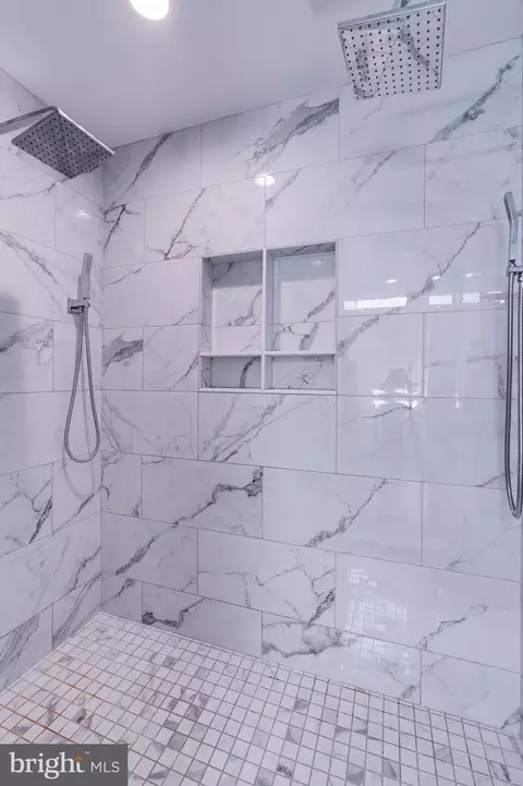 Bath - 12700 Springfield Ct, Dunkirk, MD 20754 photo 3 of 3