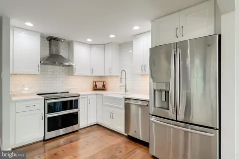 Kitchen - 12700 Springfield Ct, Dunkirk, MD 20754 photo 1 of 7