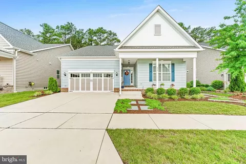 456 Creek View Dr, Solomons, MD 20688