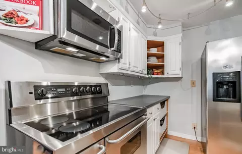8220 E St, Chesapeake Beach, MD 20732 photo 3