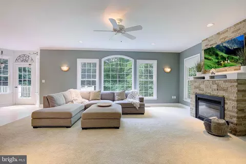 Living - 3205 Hewitt Ct, Dunkirk, MD 20754 photo 1 of 1