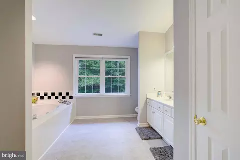 Bath - 3205 Hewitt Ct, Dunkirk, MD 20754 photo 1 of 5