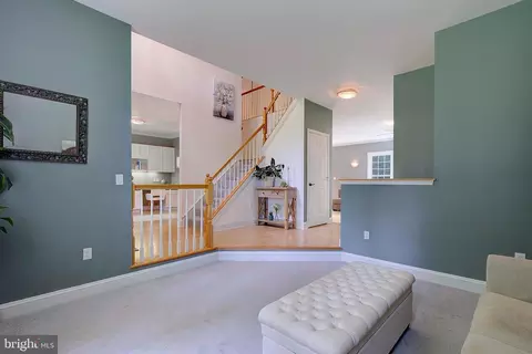 Entry Way - 3205 Hewitt Ct, Dunkirk, MD 20754 photo 3 of 10