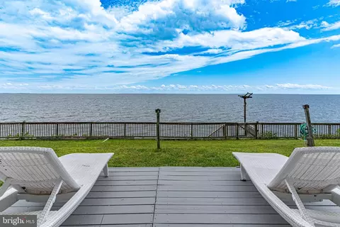 245 Chesapeake Ave, Prince Frederick, MD 20678