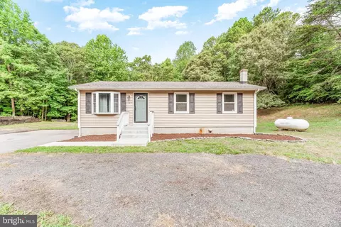 1780 Grays Rd, Prince Frederick, MD 20678