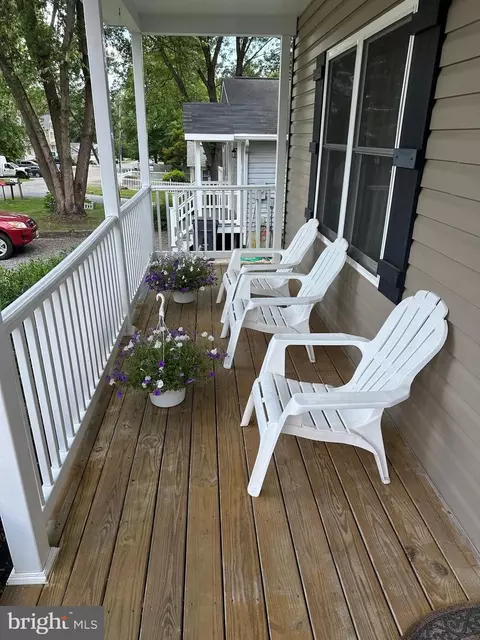 Exterior - 3715 3rd St, North Beach, MD 20714 photo 5 of 7