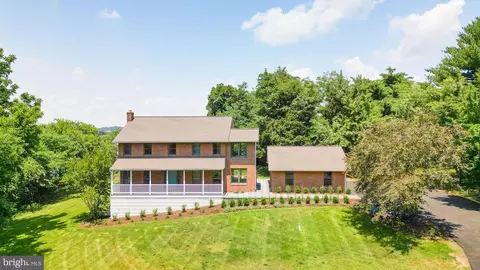6885 Hallowing Point Rd, Prince Frederick, MD 20678