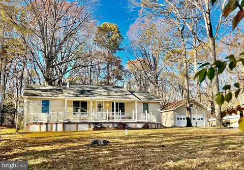 12734 Blair Rd, Lusby, MD 20657