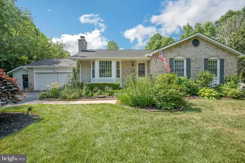 2453 5th St, Owings, MD 20736