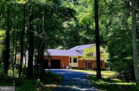 2885 Karen Dr, Chesapeake Beach, MD 20732