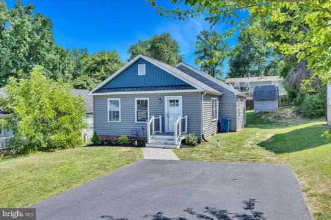 3629 6th St, North Beach, MD 20714