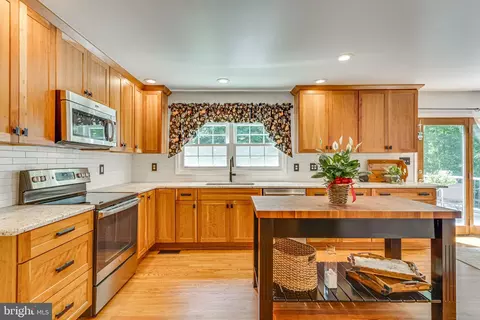 9741 Howes Rd, Dunkirk, MD 20754 photo 13
