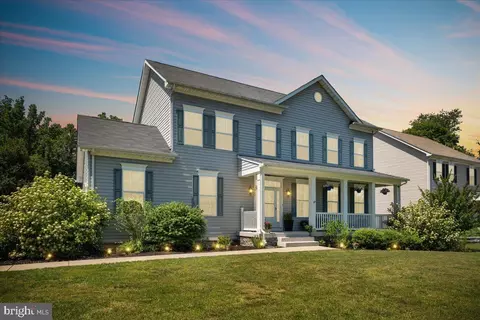 207 Finch Dr, Prince Frederick, MD 20678