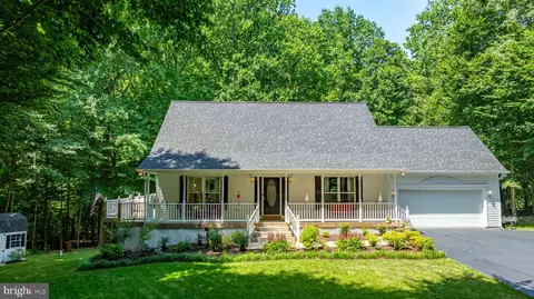 10908 Two Sisters Ln, Dunkirk, MD 20754