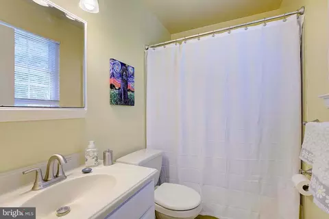 Bath - 2821 Jones Rd, Dunkirk, MD 20754 photo 2 of 3