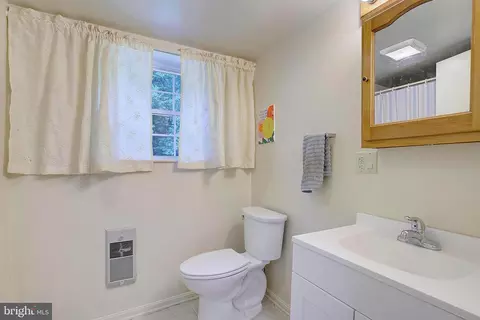 Bath - 2821 Jones Rd, Dunkirk, MD 20754 photo 3 of 3