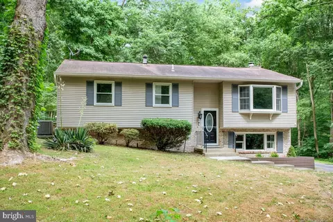 9010 Marcellas Dr, Owings, MD 20736