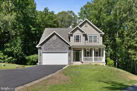 1310 Glohaven Ln, Prince Frederick, MD 20678