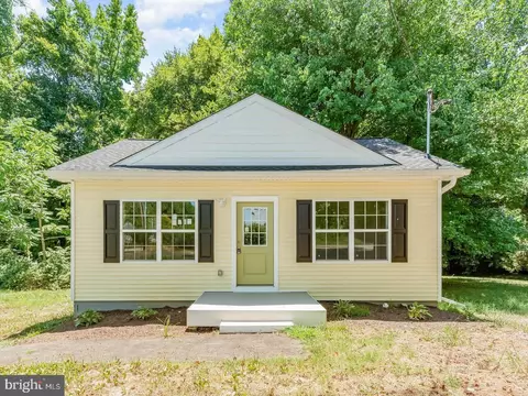 6530 Old Bayside Rd, Chesapeake Beach, MD 20732