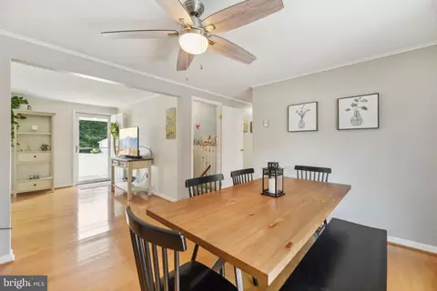 Entry Way - 3609 King Dr, Dunkirk, MD 20754 photo 1 of 2