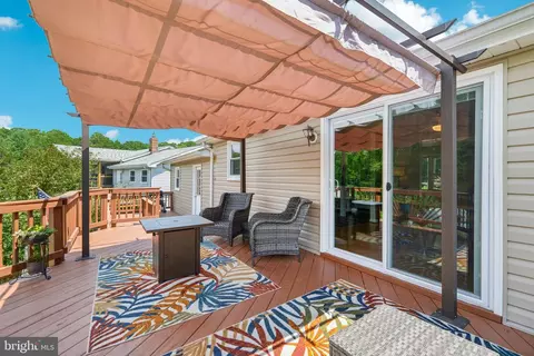 Exterior - 3609 King Dr, Dunkirk, MD 20754 photo 6 of 40