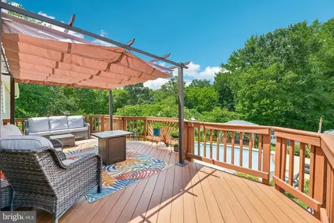Exterior - 3609 King Dr, Dunkirk, MD 20754 photo 12 of 40