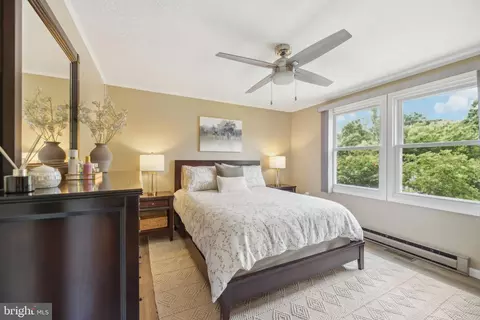 Bedroom - 3609 King Dr, Dunkirk, MD 20754 photo 6 of 9
