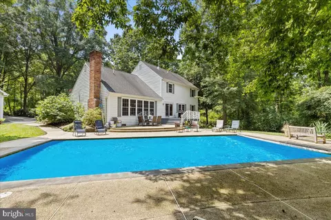 600 E Mount Harmony Rd, Owings, MD 20736 photo 2