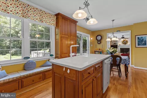 600 E Mount Harmony Rd, Owings, MD 20736 photo 8