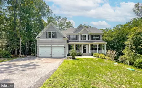 Exterior - 2405 Comptrollers Ct, Prince Frederick, MD 20678 photo 2 of 15