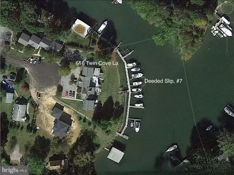 616 Twin Cove Ln, Solomons, MD 20688 photo 2