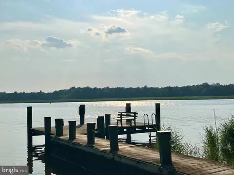4200 Landing Ln, Dunkirk, MD 20754