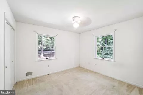 Bedroom - 4200 Landing Ln, Dunkirk, MD 20754 photo 3 of 4