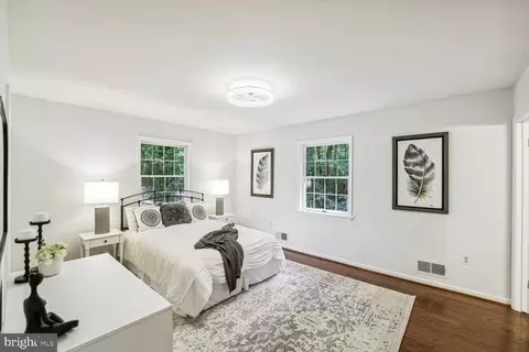 Bedroom - 4200 Landing Ln, Dunkirk, MD 20754 photo 1 of 4