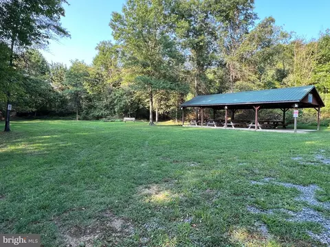 Exterior - 4200 Landing Ln, Dunkirk, MD 20754 photo 2 of 4