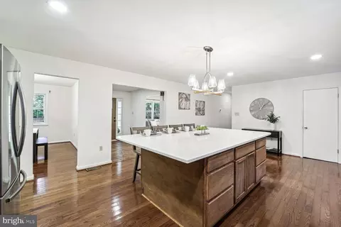 Kitchen - 4200 Landing Ln, Dunkirk, MD 20754 photo 4 of 4
