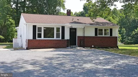161 Plum Point Rd, Huntingtown, MD 20639