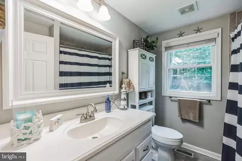 Bath - 218 Thunderbird Dr, Lusby, MD 20657 photo 2 of 3
