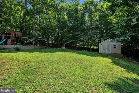 Exterior - 218 Thunderbird Dr, Lusby, MD 20657 photo 3 of 4