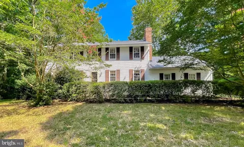 495 Grantham Dr, Owings, MD 20736