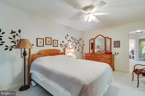 Bedroom - 13260 Clipper Cir, Solomons, MD 20688 photo 2 of 4