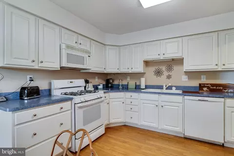 Kitchen - 13260 Clipper Cir, Solomons, MD 20688 photo 3 of 4
