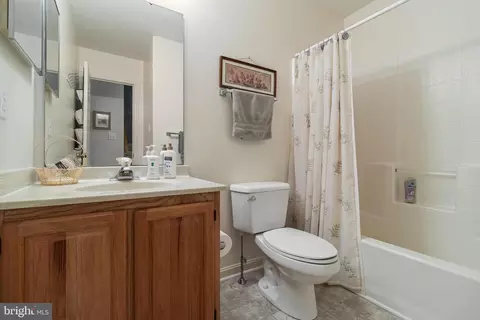 Bath - 13260 Clipper Cir, Solomons, MD 20688 photo 2 of 4