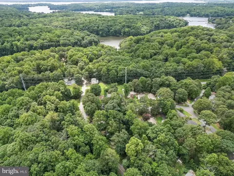 8465 Pine Blvd, Lusby, MD 20657 photo 14