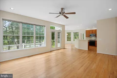 13465 Lore Pines Ln, Solomons, MD 20688 photo 25