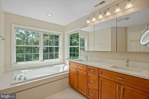 13465 Lore Pines Ln, Solomons, MD 20688 photo 37