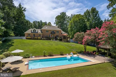 1705 Stone Dr, Huntingtown, MD 20639